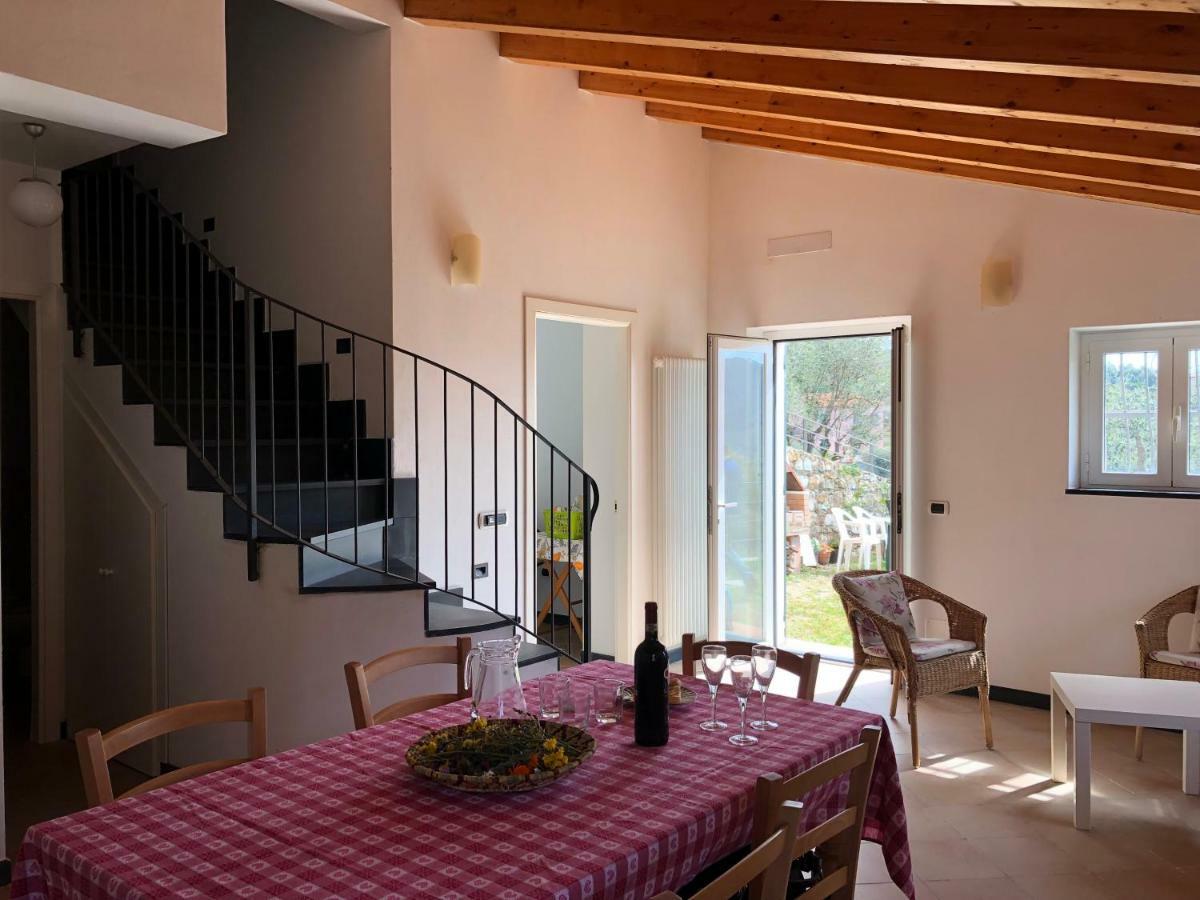 Villa Teca & Succo - Nature E Relax Sestri Levante Exteriör bild